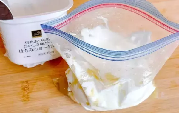 サツマイモとヨーグルトを袋に入れて…　簡単おやつに「材料3つで簡単」「濃厚でおいしい」