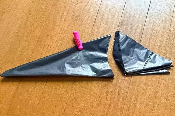 ゴミ袋を三角形に折って… 完成したものがハロウィンにピッタリ「迫力満点」