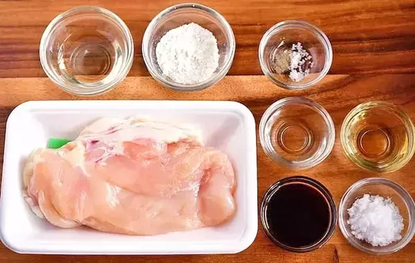 安い鶏むね肉に『大さじ1杯』まぶしてみて！　しっとり柔らかくなって「弁当に入れたい」【管理栄養士のレシピ】
