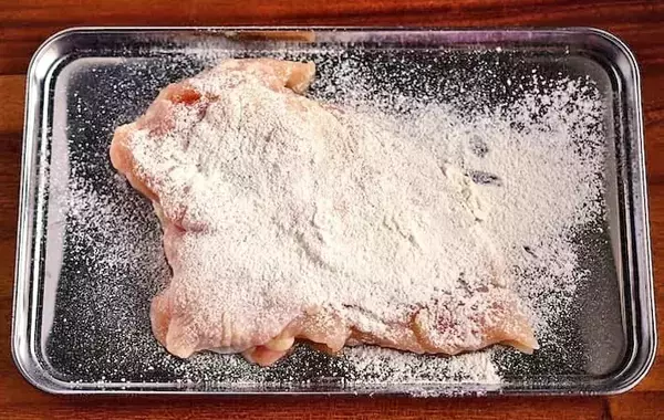 安い鶏むね肉に『大さじ1杯』まぶしてみて！　しっとり柔らかくなって「弁当に入れたい」【管理栄養士のレシピ】