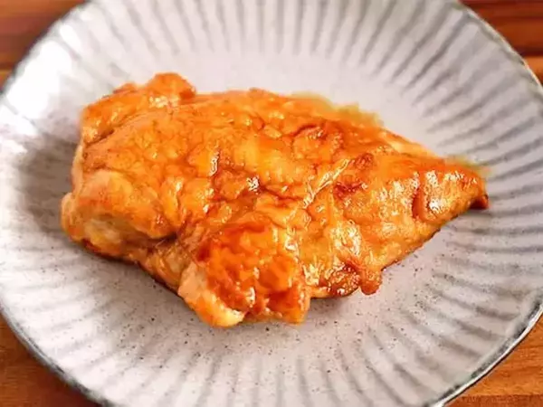 安い鶏むね肉に『大さじ1杯』まぶしてみて！　しっとり柔らかくなって「弁当に入れたい」【管理栄養士のレシピ】