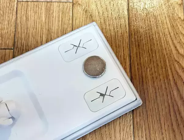 掃除道具のプチストレスは『ダブルクリップ』で解決！　【作業3分】の簡単収納テク
