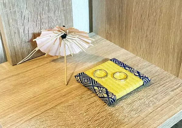 100均の『ミニ畳』でトイレが上品な雰囲気に！　和を楽しめる活用法に「ガラリと変わった」【4選】