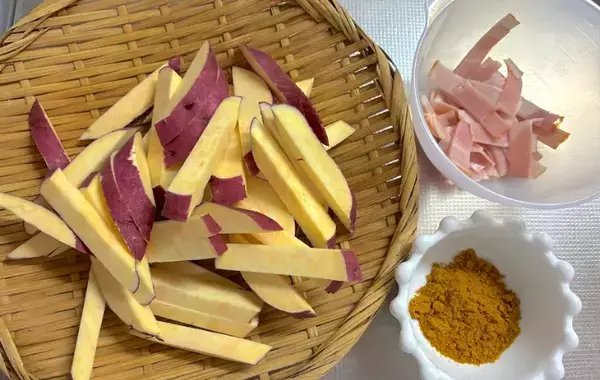 炒めたサツマイモに『小さじ2杯』　意外な味つけにしたら「夫が絶賛」「やみつきになる！」
