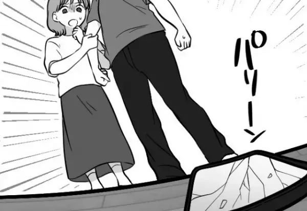 “浴室”までスマホを持ち込みする夫…違和感を妻が問い詰めると『スマホを破壊』した！？クロ確定な行為に妻は“すべて”を察する…！