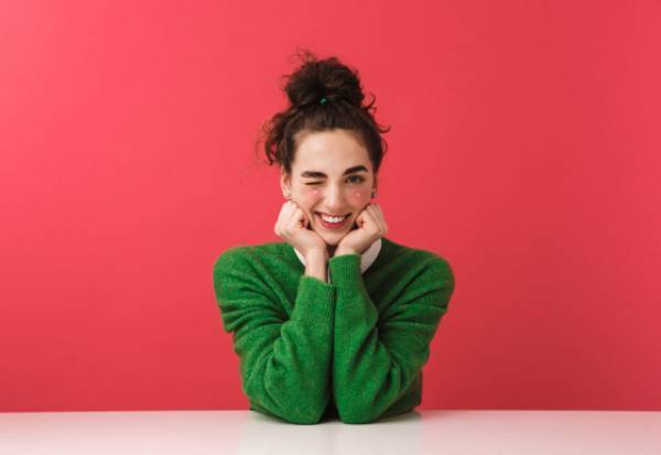 見た目だけじゃない！【モテる女性】がやっている“3つのアクション”って？