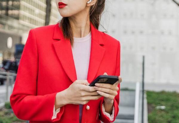 彼からの愛情を見逃さないでっ！【LINEメッセージ】に潜むサインとは