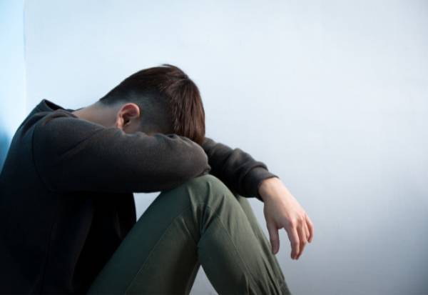 はぁ、うざ…男性が「うっとうしい」と感じたときのサイン