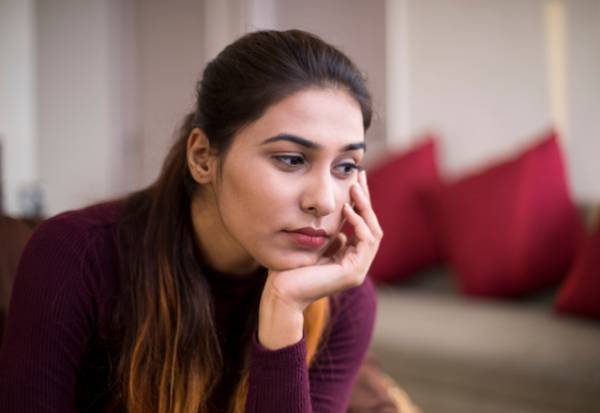 恋愛に疲れてない…？彼に依存しがちな女性の特徴3選