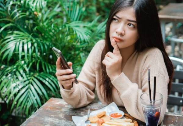 え、この意味なに？男性が【LINE】でスタンプ”だけ”送る心理