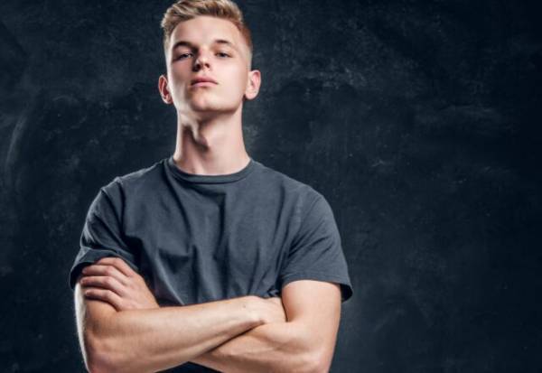 実はピュア…？！【ナルシスト男性】の行動の真実