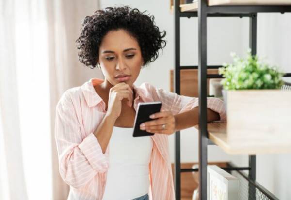 はぁ、まただぁ…。LINE『スタンプ』しか返ってこない男のホンネ