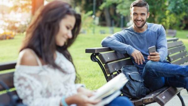 それ、男性の”ガチ”サイン！男性が本命にだけ聞く質問