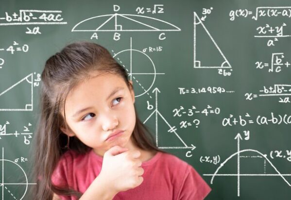 あれ、距離感じる…LINEで感じた【年齢差】って？