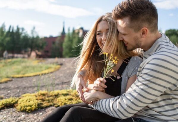 見逃してない？男性が『本気で好きな人』に見せる行動