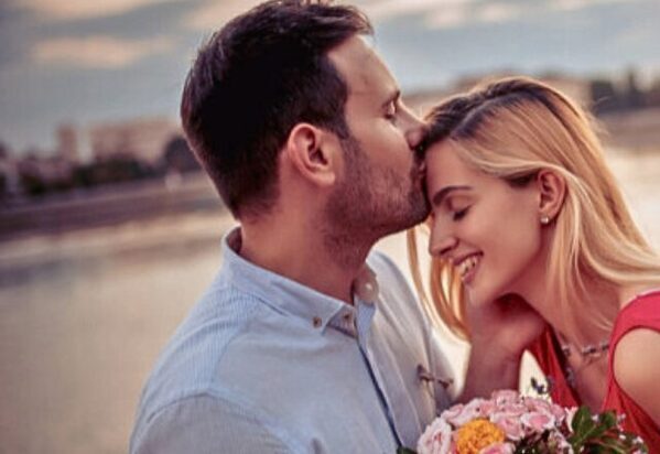 本命確定です！男が滅多にしない「愛情行動」