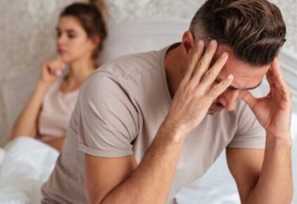 男性が”大嫌い”な女性の行動。3位「返信の催促」2位「メンヘラ」1位は…