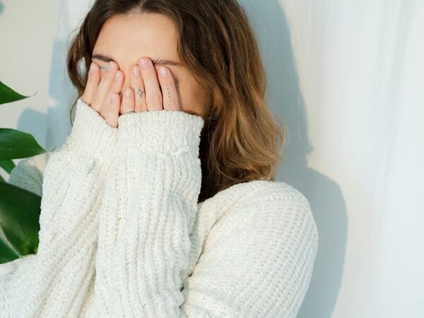 男は全員好き！隠れ人気No.1の「かまってちゃん女子」とは