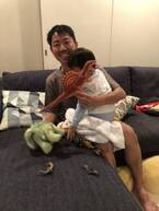 【チュートリアル福田の育児エッセイ・65】息子はうーたん、パパはワンワン役でいつもお人形遊びをしています。