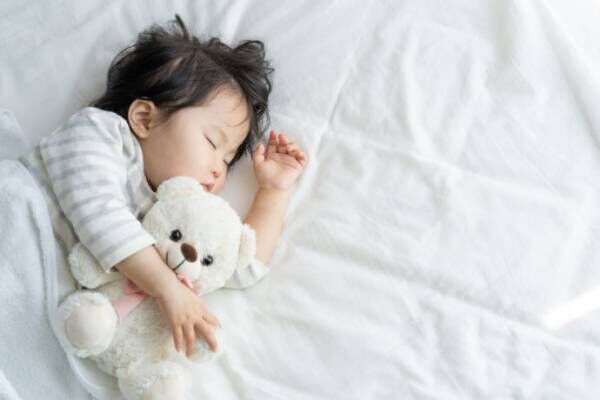 【効果実証済み】寝ない子どもにイライラ。子どもが秒速で眠る２つの寝かしつけ方法