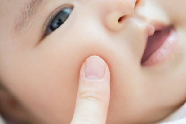 赤ちゃんの肌はどうして乾燥しやすいの 原因と対策を解説 21年5月23日 ウーマンエキサイト 1 4