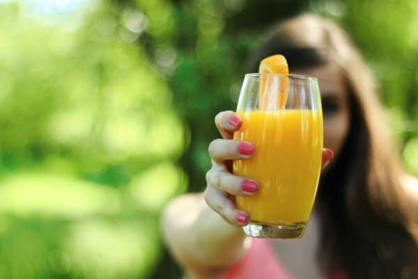 妊娠中の飲み物にオレンジジュースが良い？妊婦が飲むときの注意点(2021年12月24日)｜ウーマンエキサイト(3/3)