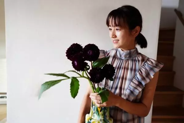 秋を感じて飾りたくなるお花 フラワーアーティスト 前田有紀さんが選ぶ 秋におすすめの花たち E レシピ 料理のプロが作る簡単レシピ 1 3ページ