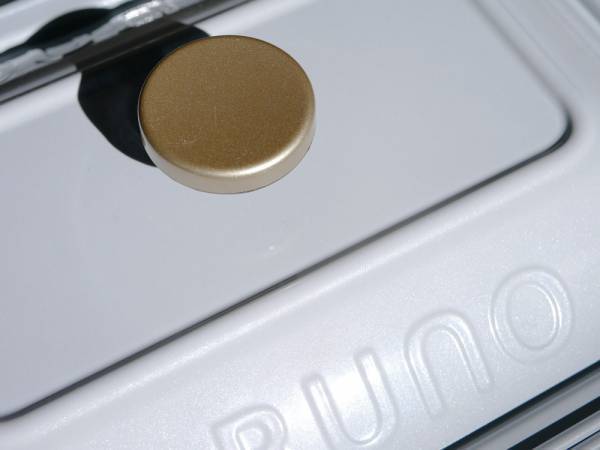 ギフトにぴったりな人気のセットにクリスマス限定カラー「シルバー」が登場！[PR]