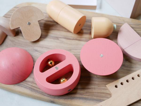 おままごとと型はめ遊びが楽しめる 「Little chef」[PR]