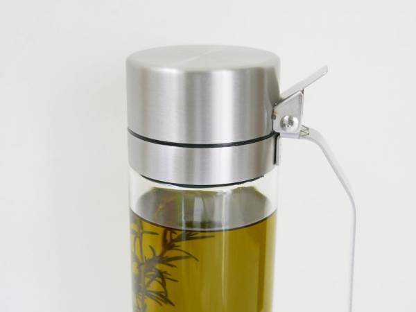 オイルもビネガーも美味しいまま保存できる「オイシイボトル」[PR]