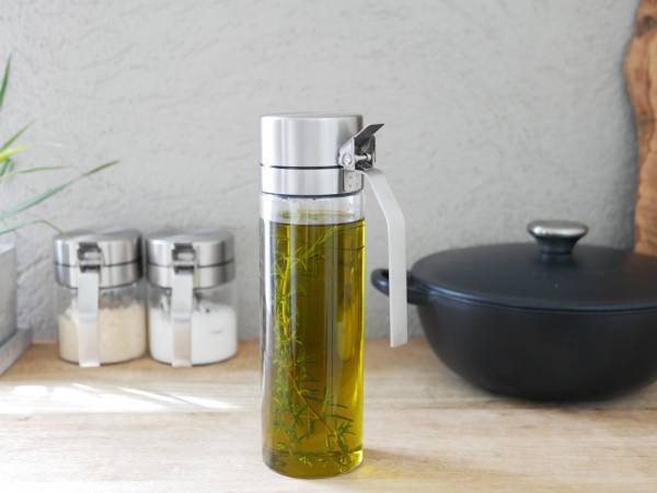 オイルもビネガーも美味しいまま保存できる「オイシイボトル」[PR]