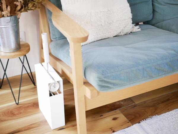 隠してスタイリッシュに収納できるカーペットクリーナースタンド[PR]