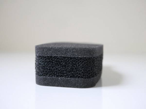 ワイングラスのためのスポンジ[PR]