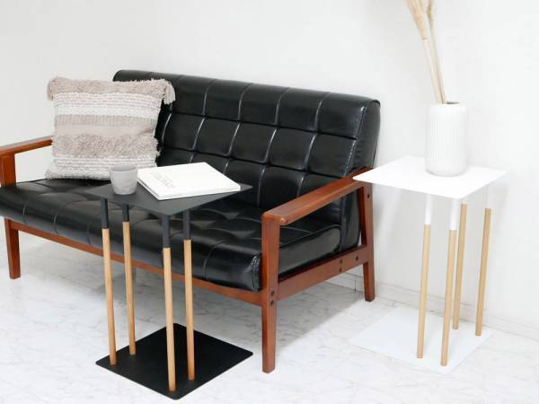 好みの位置に差し込めるスタイリッシュなサイドテーブル[PR]