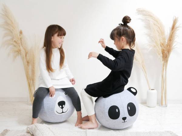 動物の顔をモチーフにしたユニークでかわいいキッズ向けバランスボール[PR]