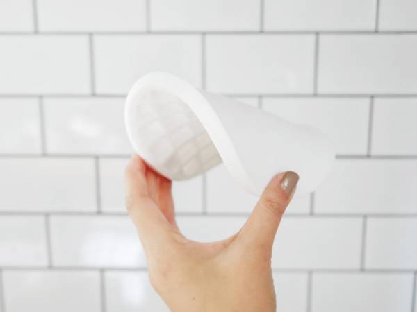 嬉しい機能を備えたシリコン鍋敷き[PR]