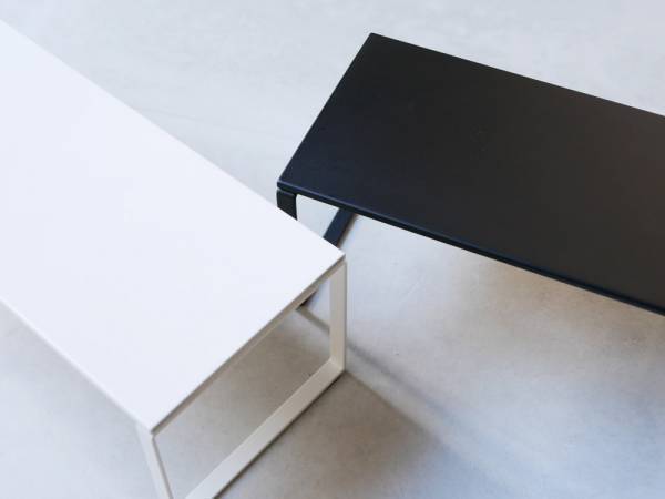 下駄箱の中の収納力を倍にする伸縮シューズラック[PR]