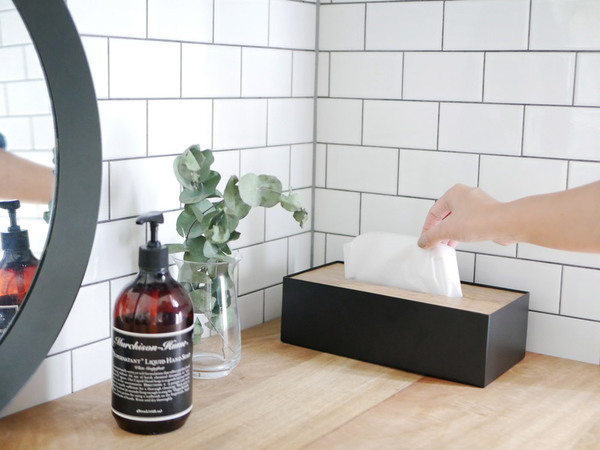 ウッドとアイアンがスタイリッシュな褒められティッシュケース[PR]