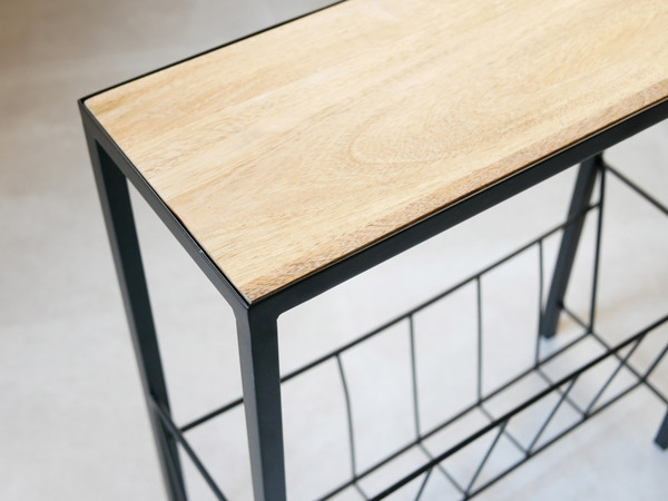 お洒落に2役こなす「マガジンラック」×「サイドテーブル」[PR]