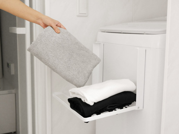 「コンパクト収納」を叶えてくれる洗濯機横折り畳み収納棚[PR]