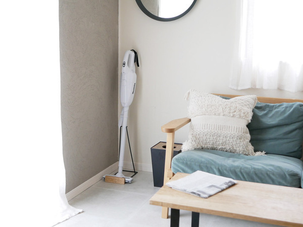 インテリアに溶け込むクリーナースタンド[PR]