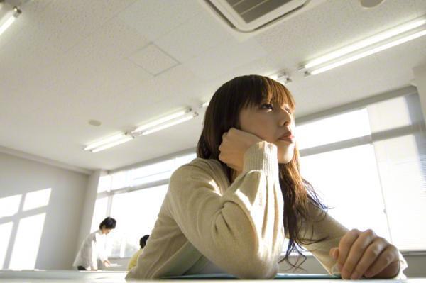 自閉症は遺伝する確率があるの？きょうだい、父親、母親との関係は？