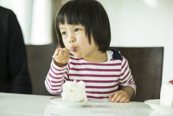 子どもの「視覚優位」を活かし、友達みんなと遊べるゲームを紹介