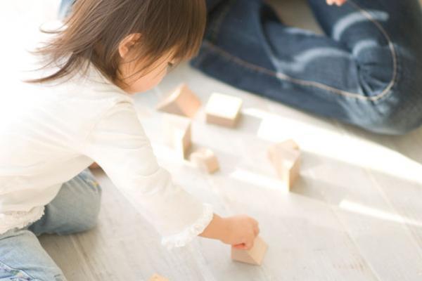 子どもの「視覚優位」を活かし、友達みんなと遊べるゲームを紹介