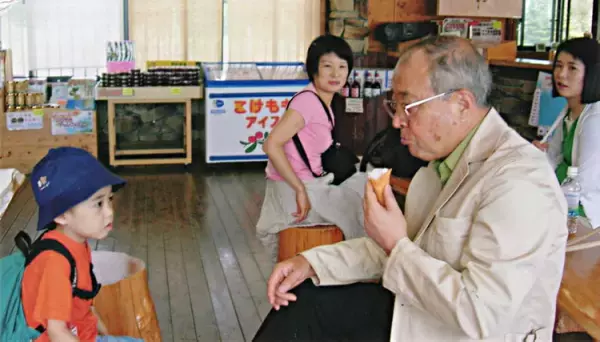 自閉症児は「死」をどう受け止めるのか。祖父の死を経験した息子は