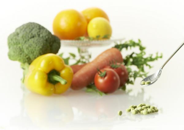 異食症とは？「氷、髪の毛などを食べたい衝動がとまらない」主な症状やタイプ別特徴、対処法まとめ