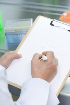 小2で自閉症と診断された長男。特別支援学級を勧められたけれど…