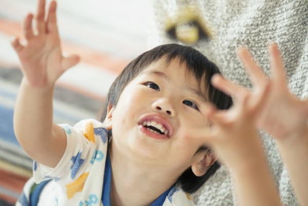 「それは触らないで！」注意しても子どもがガマンできないのはなぜ？