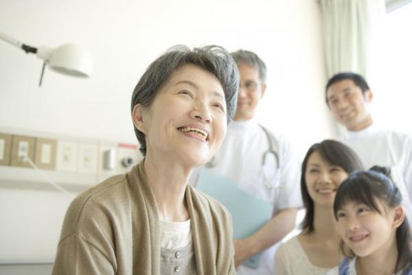 気分障害（うつ病・双極性障害）とは？「感情がコントロールできない」症状や原因、診断基準を説明します