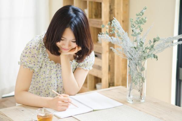 子どもの成長が実感できず、子育てが辛いとき…ちょっと振り返ってみませんか？